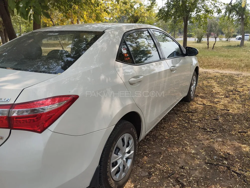 Toyota Corolla 2016 for Sale in Islamabad Image-1