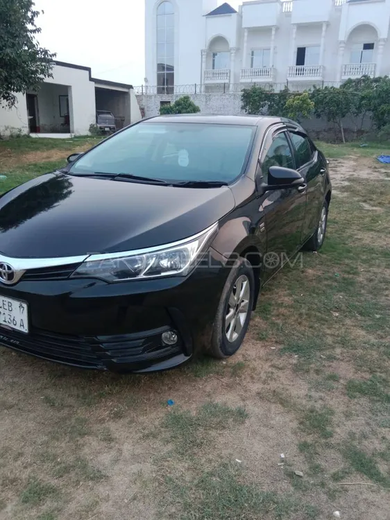 Toyota Corolla 2017 for Sale in Lahore Image-1