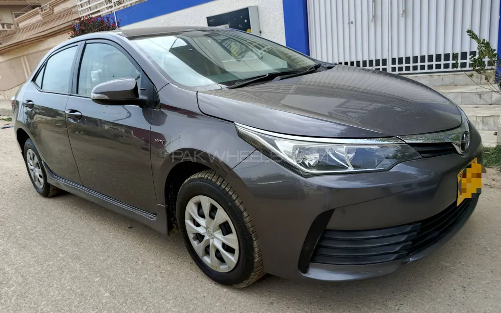 Toyota Corolla 2018 for Sale in Karachi Image-1