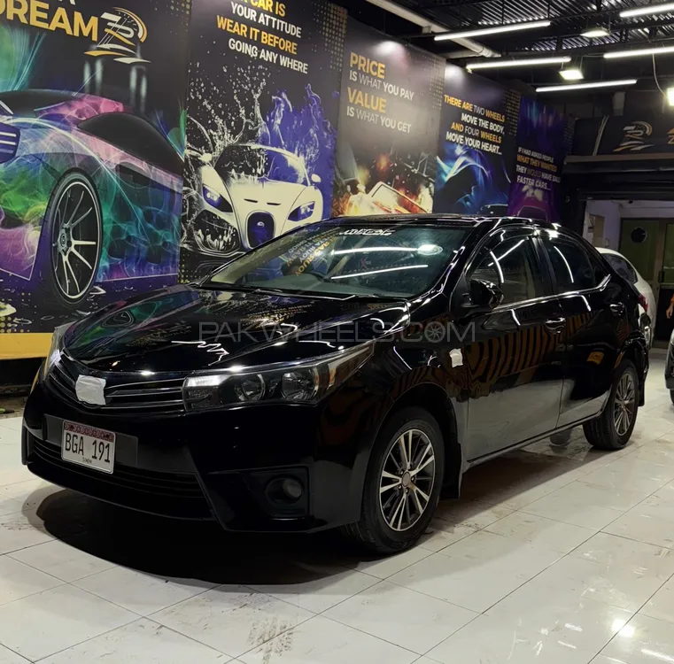 Toyota Corolla 2016 for Sale in Karachi Image-1