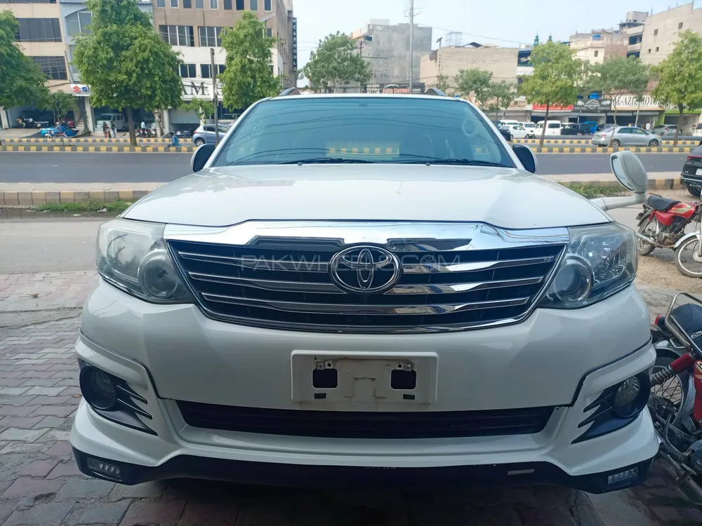 ٹویوٹا فورچیونر 2016 for Sale in لاہور Image-1