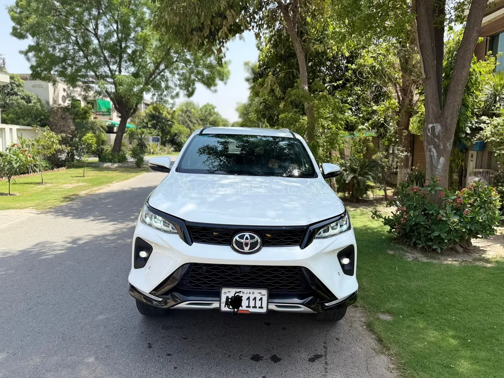 Toyota Fortuner 2023 for Sale in Lahore Image-1
