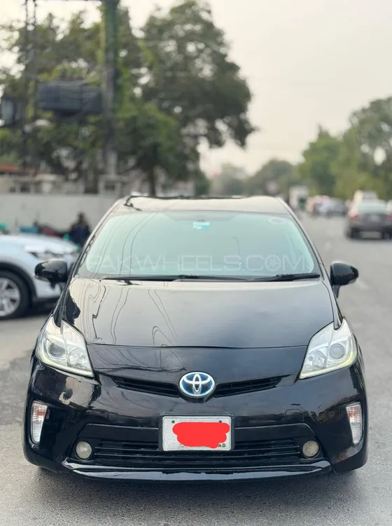 Toyota Prius 2012 for Sale in Lahore Image-1