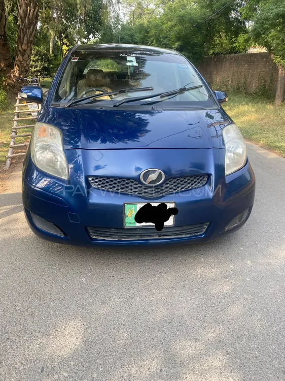 Toyota Vitz 2009 for Sale in Lahore Image-1