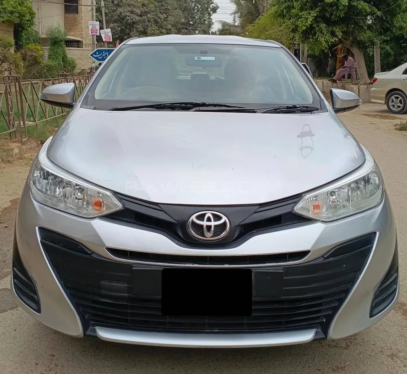 ٹویوٹا یارس سیڈان 2023 for Sale in کراچی Image-1