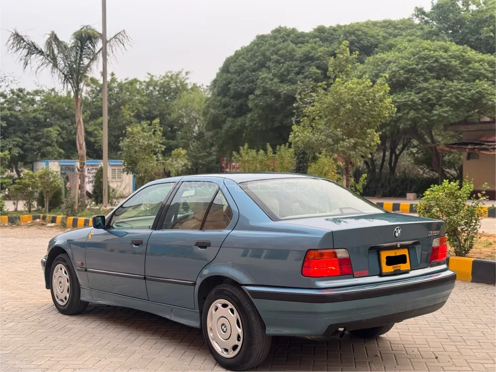 BMW 3 Series 1997 for Sale in Islamabad BMW 3 Series 1997 for Sale in Islamabad Image-6