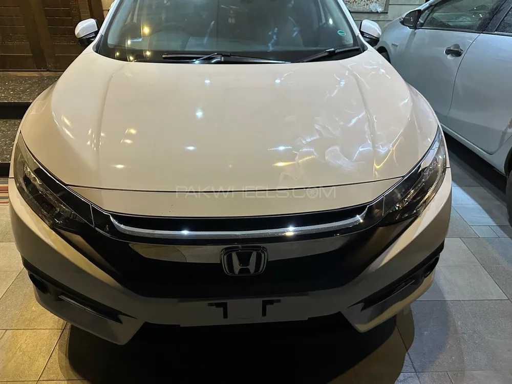 Honda Civic 2020 for Sale in Lahore Image-1