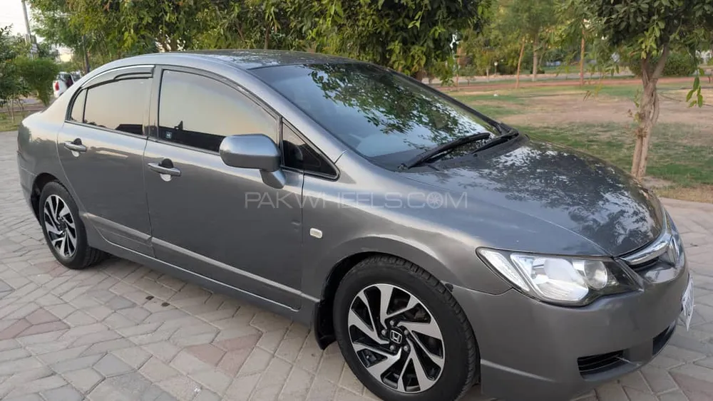Honda Civic 2011 for Sale in Multan Image-1