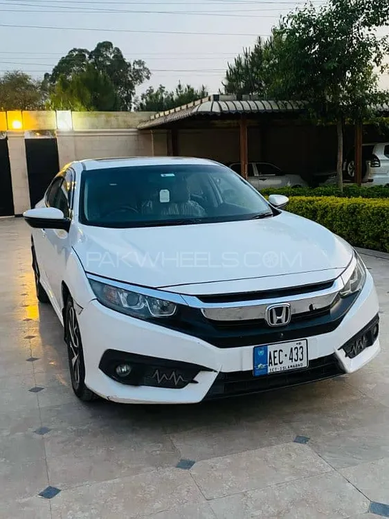 Honda Civic 2015 for Sale in Peshawar Image-1