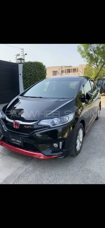 Honda Fit 2015 for Sale in Sialkot Image-1