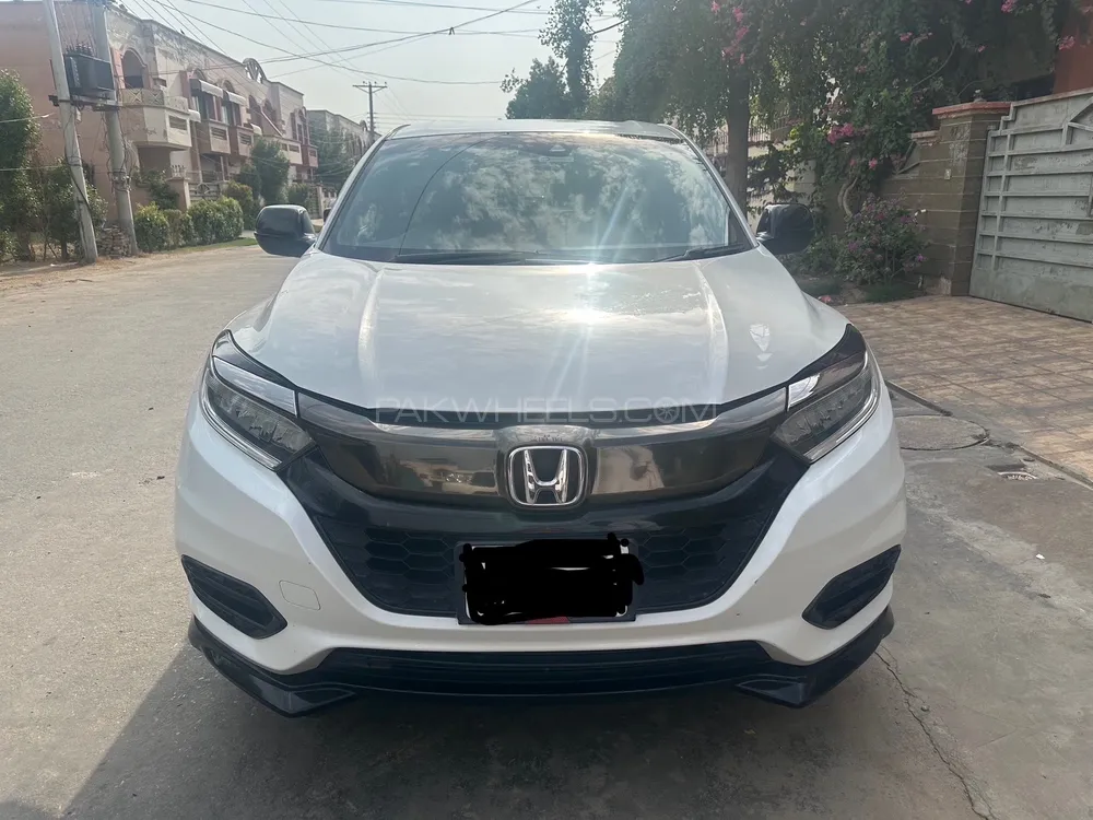 Honda Vezel 2018 for Sale in Lahore Image-1