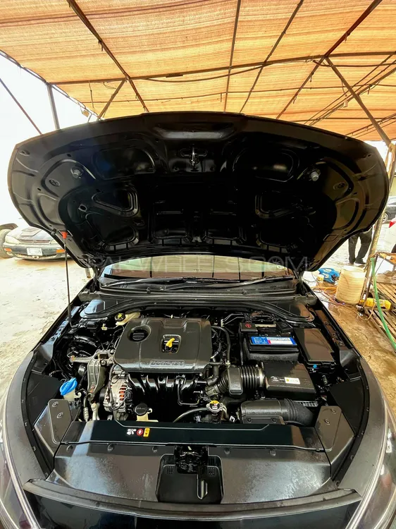 Hyundai Elantra 2021 for Sale in Lahore Image-1