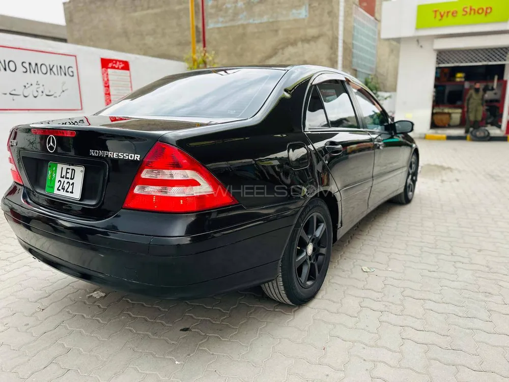 Mercedes Benz C Class 2005 for Sale in Rawalpindi Image-1