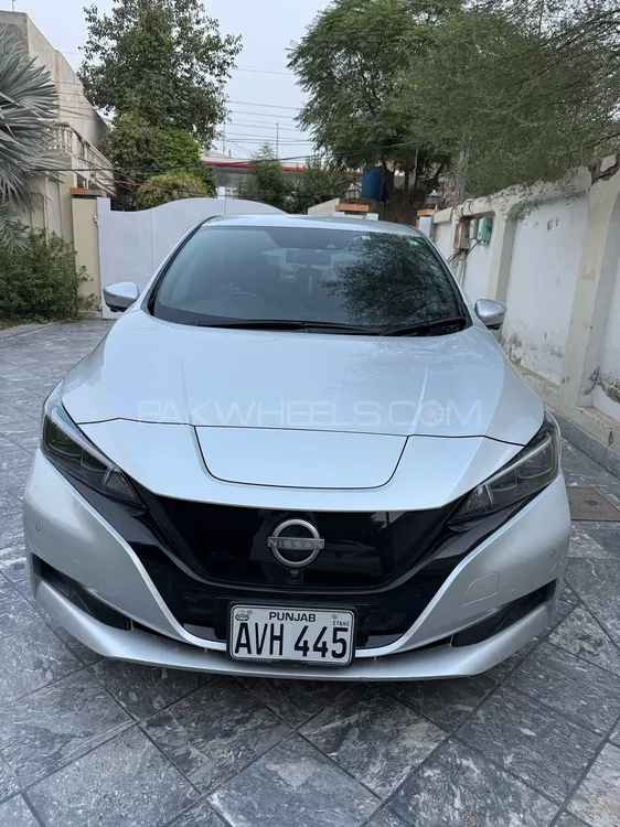 نسان لیف 2022 for Sale in ملتان Image-1