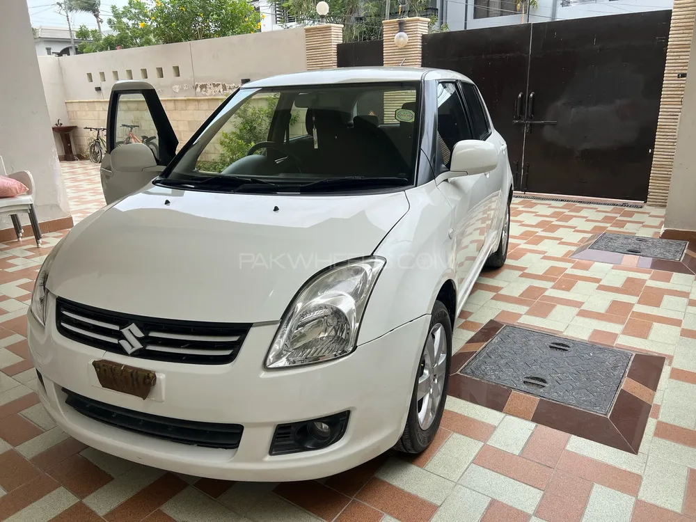 Suzuki Swift 2021 for Sale in Karachi Image-1