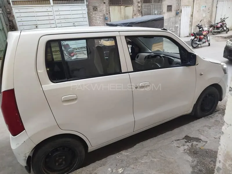 Suzuki Wagon R 2017 for Sale in Lahore Image-1
