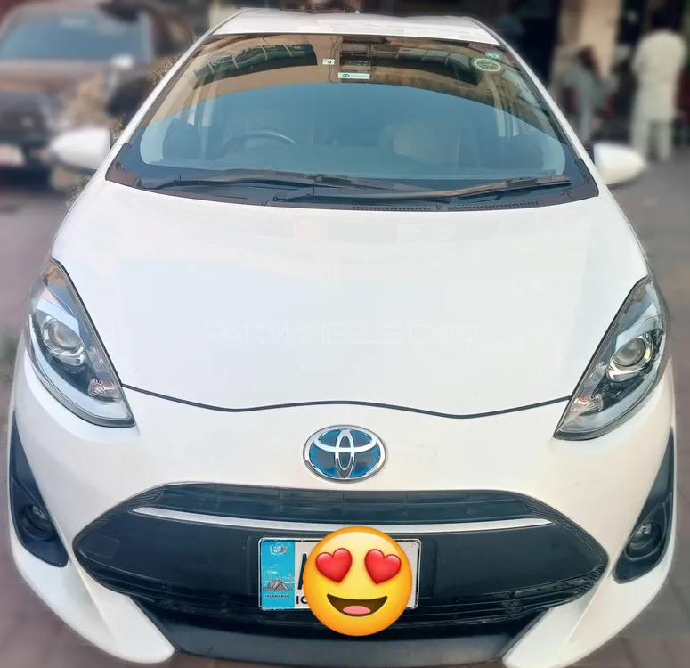 Toyota Aqua 2018 for Sale in Islamabad Image-1