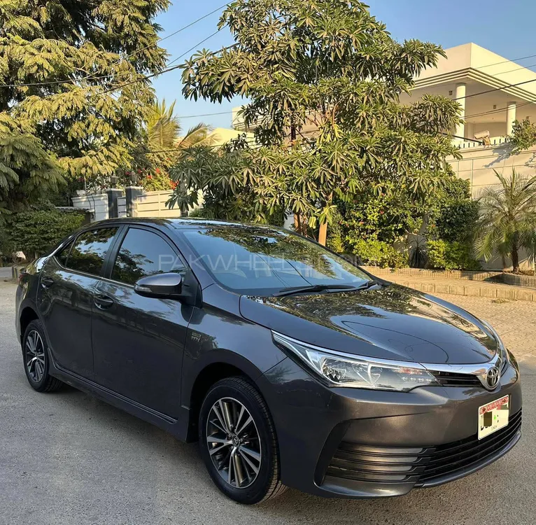 Toyota Corolla 2018 for Sale in Karachi Image-1