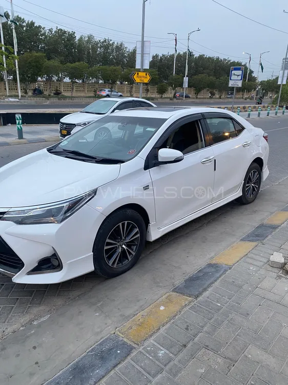 Toyota Corolla 2019 for Sale in Karachi Image-1