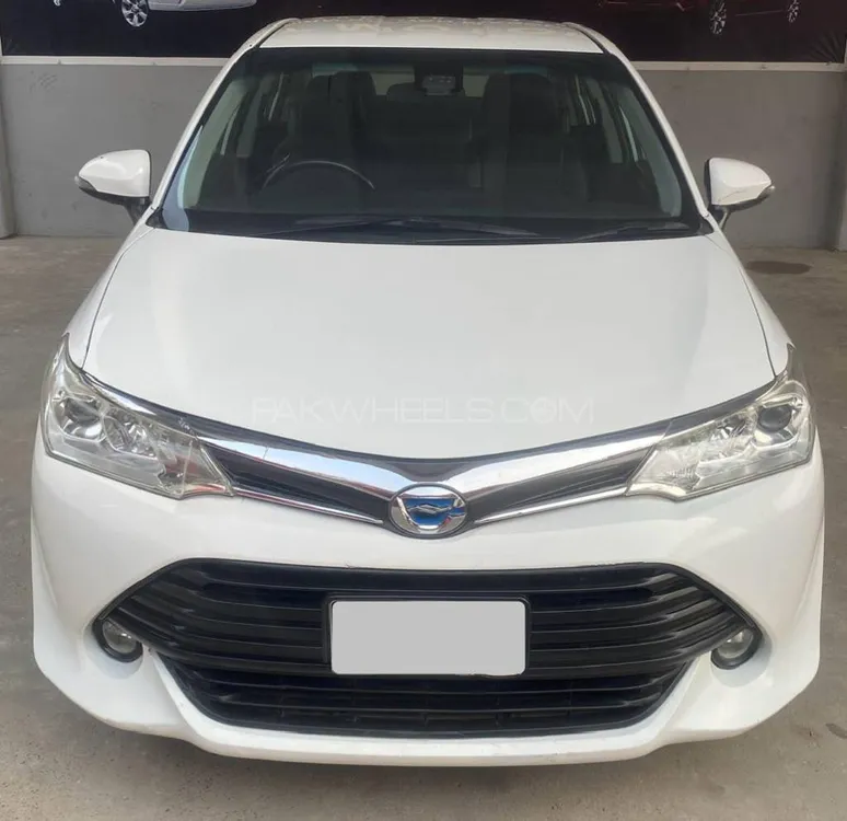 Toyota Corolla Axio 2017 for Sale in Gujranwala Image-1