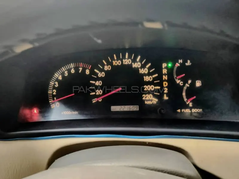 Toyota Corolla 2004 for Sale in Karachi Image-1