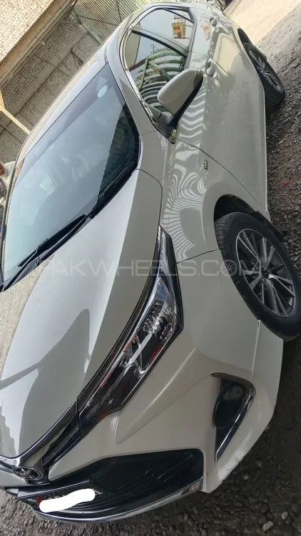 Toyota Corolla 2015 for Sale in Peshawar Image-1