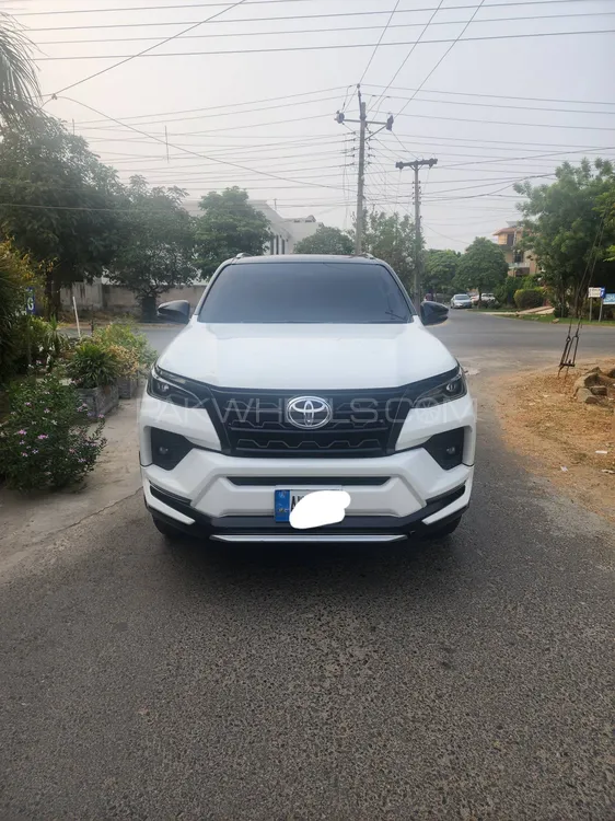 Toyota Fortuner 2021 for Sale in Lahore Image-1