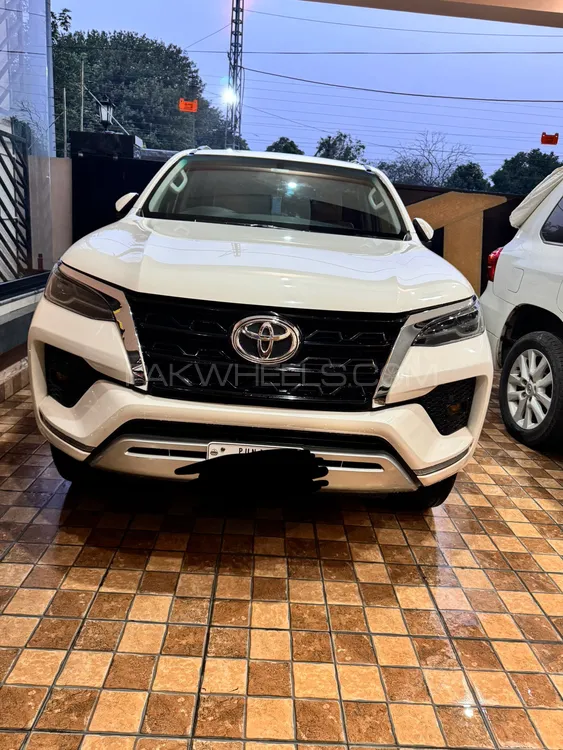 Toyota Fortuner 2021 for Sale in Lahore Image-1