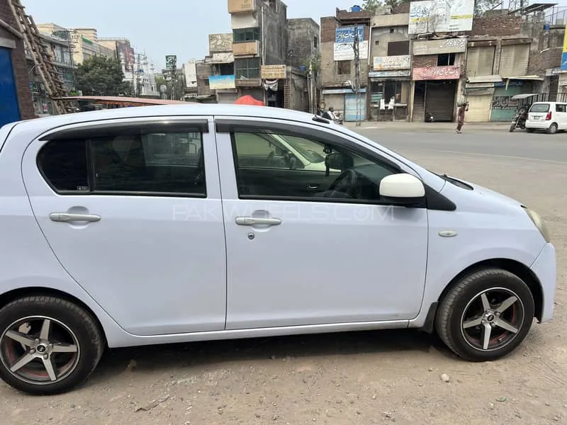 Toyota Pixis Epoch 2015 for Sale in Lahore Image-1