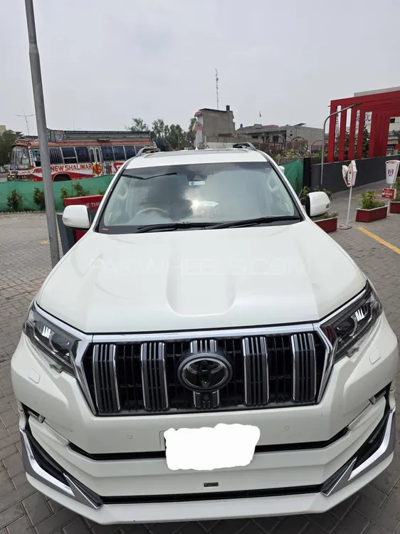 ٹویوٹا پراڈو 2017 for Sale in لاہور Image-1