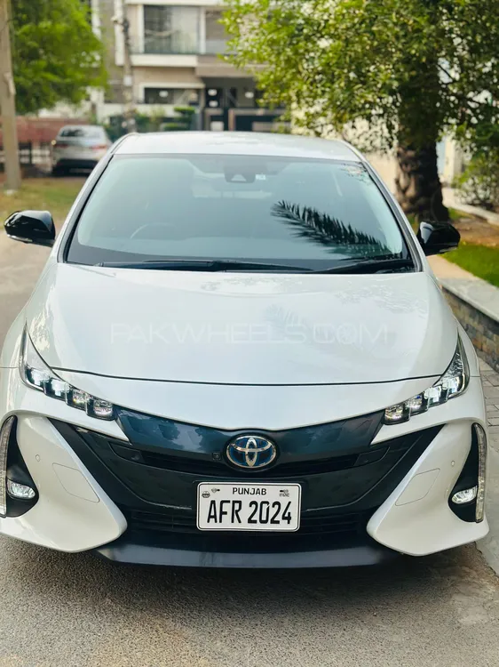 Toyota Prius 2021 for Sale in Lahore Image-1