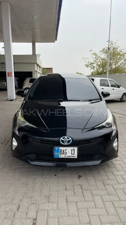 Toyota Prius 2016 for Sale in Peshawar Image-1