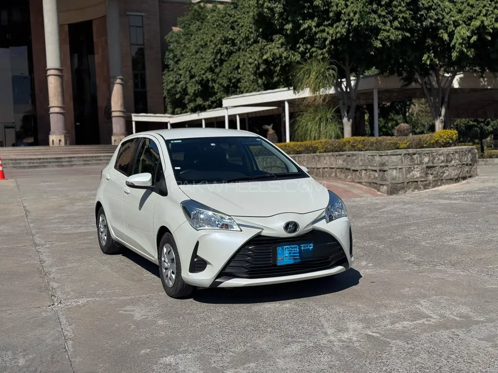 Toyota Vitz 2018 for Sale in Islamabad Image-1