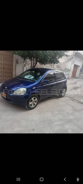 Toyota Vitz 2000 for Sale in Peshawar Image-1