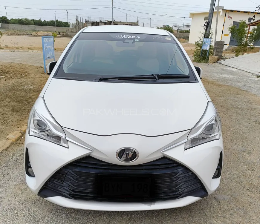 Toyota Vitz 2019 for Sale in Karachi Image-1