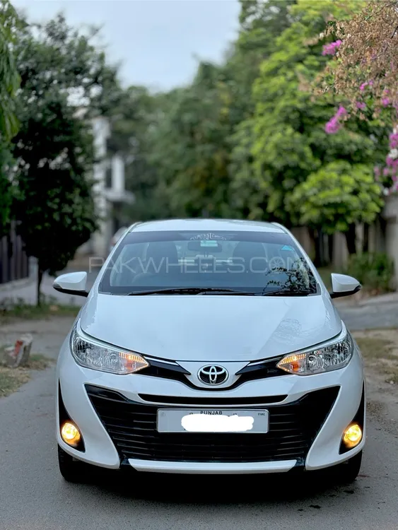 ٹویوٹا یارس سیڈان 2021 for Sale in لاہور Image-1
