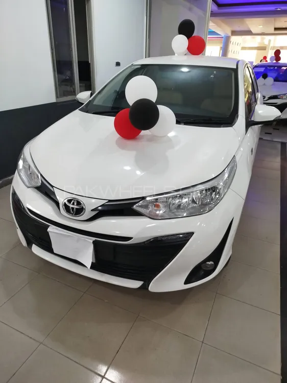 Toyota Yaris Sedan 2021 for Sale in Lahore Image-1