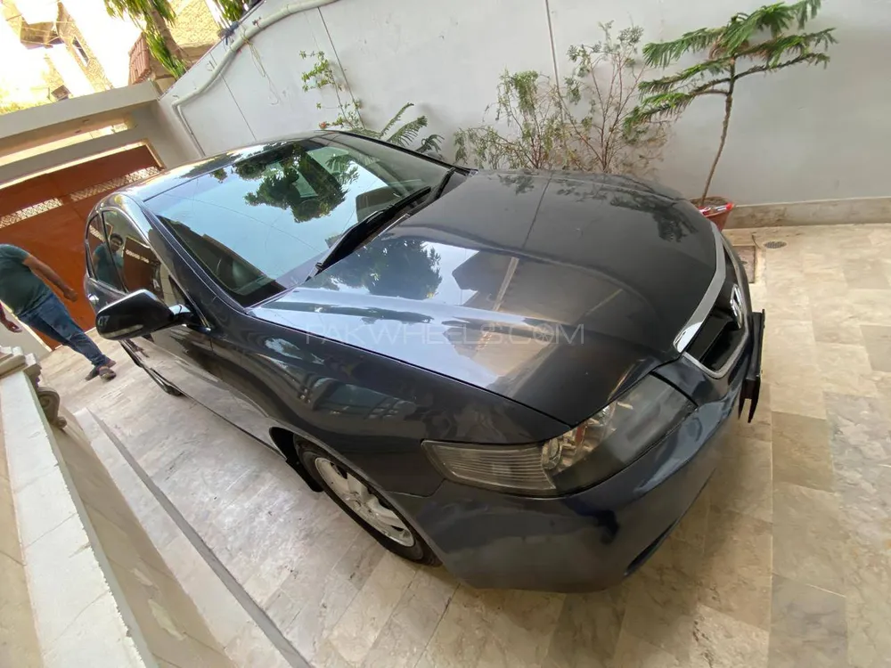 Honda Accord 2004 for Sale in Hyderabad Image-1