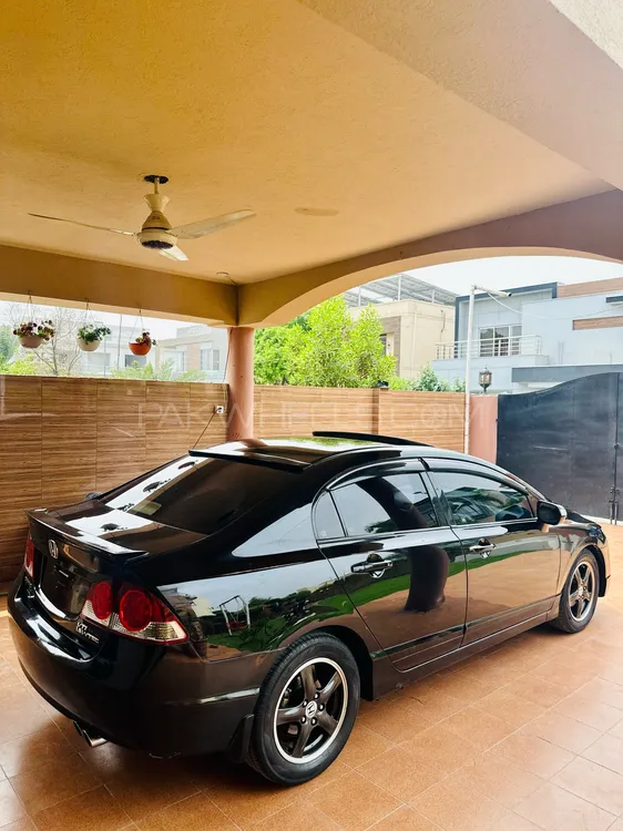 Honda Civic 2010 for Sale in Lahore Image-1