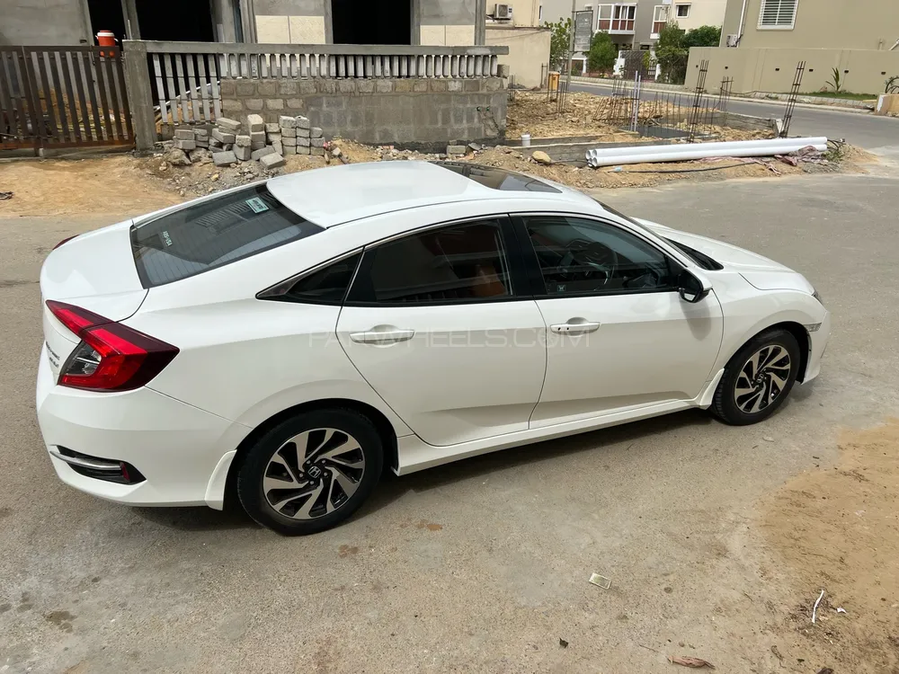 Honda Civic 2016 for Sale in Karachi Image-1