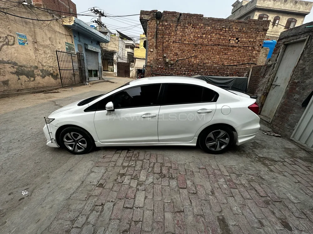 Honda Civic 2014 for Sale in Lahore Image-1