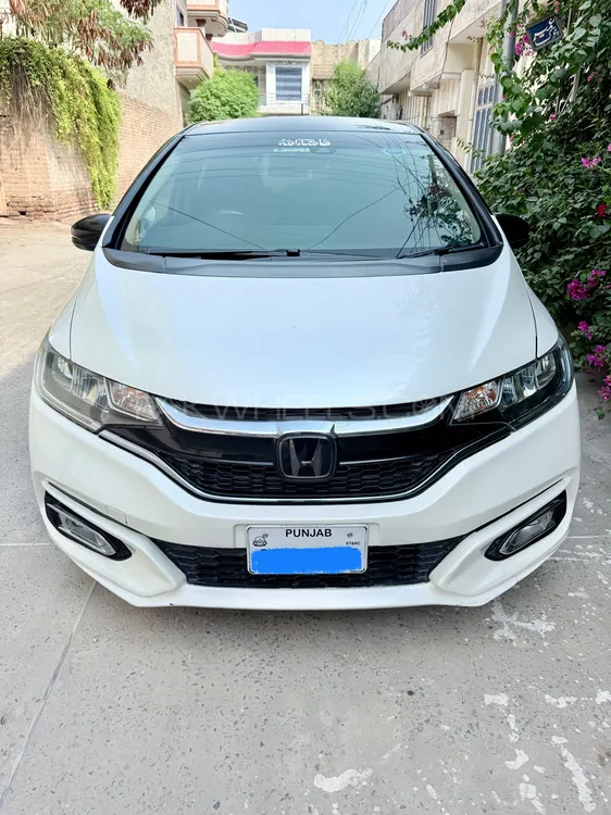 Honda Fit 2018 for Sale in Toba Tek Singh Image-1
