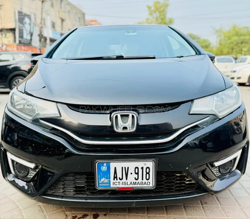 Honda Fit 2013 for Sale in Lahore Image-1