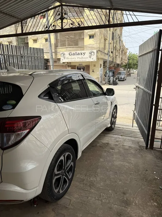 Honda Vezel 2014 for Sale in Hyderabad Image-1