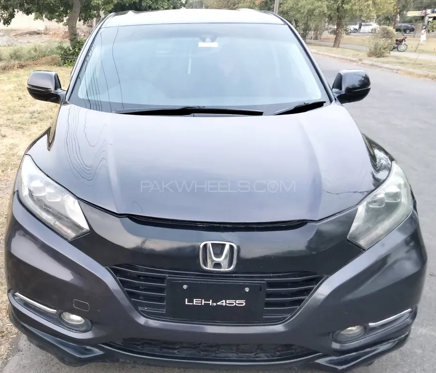 Honda Vezel 2016 for Sale in Lahore Image-1
