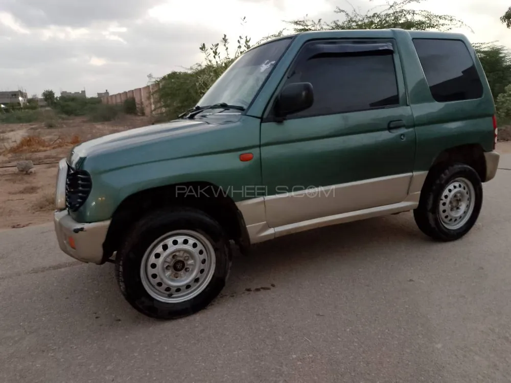 Mitsubishi Pajero Mini 1998 for Sale in Karachi Image-1