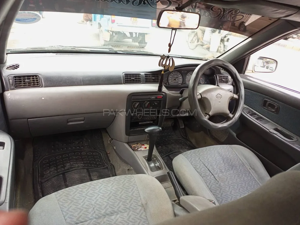 Nissan Sunny 2000 for Sale in Karachi Image-1