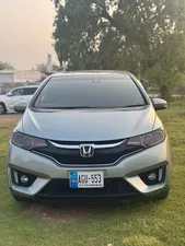 Honda Fit 1.5 Hybrid Smart Selection 2014 for Sale