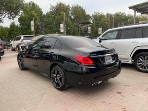 Mercedes Benz C180 
AMG Night Edition 
Model: 2021
Mileage: 21,000 km 
Reg: 2021 khi

*Privacy Glass
*Driving Assistance 
*Parking Assist PARKTRONIC
*Panoramic Roof

calling and visiting hours

Monday to Saturday

11:00 AM to 7:00 PM