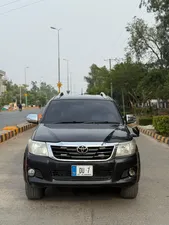 Toyota Hilux Vigo Champ G 2015 for Sale